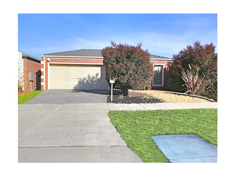 38 Pomegranate Way, Pakenham VIC 3810
