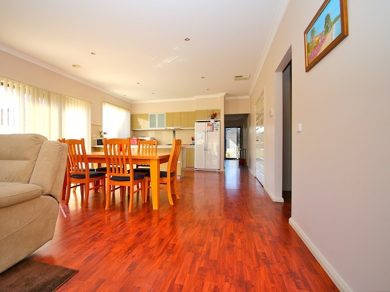 33 Salvia Avenue, Pakenham VIC 3810
