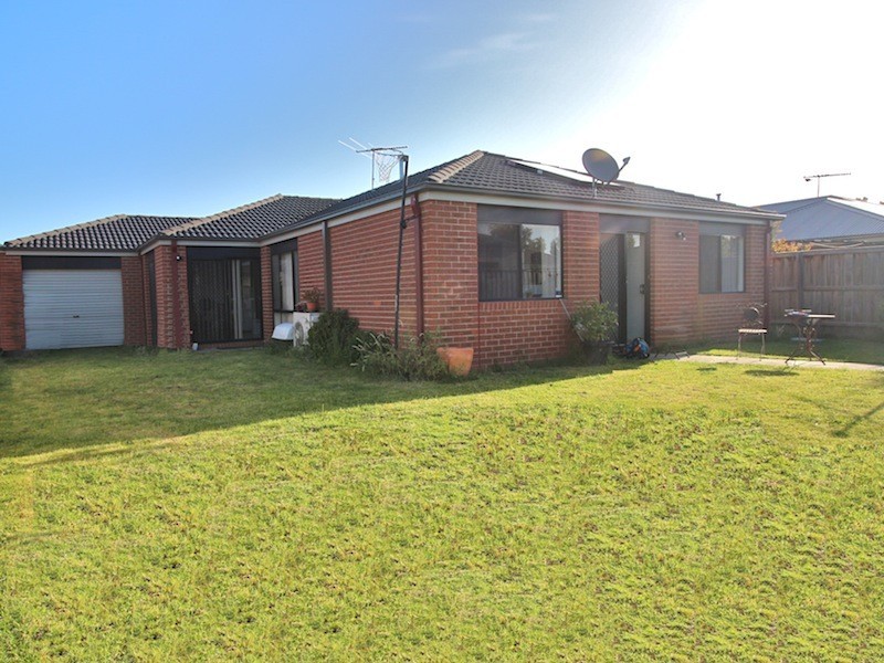 25 Syme Road, Pakenham VIC 3810