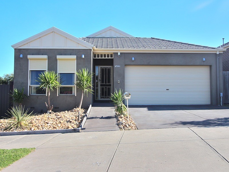 5/124 Ahern Road, Pakenham VIC 3810