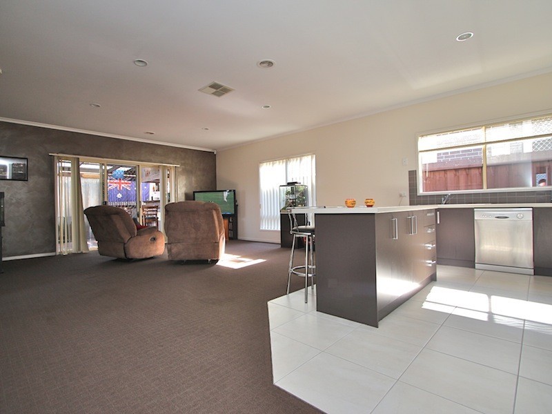 5/124 Ahern Road, Pakenham VIC 3810