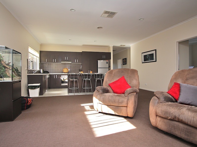 5/124 Ahern Road, Pakenham VIC 3810