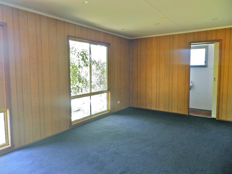 42 Collison Road, Cranbourne East VIC 3977