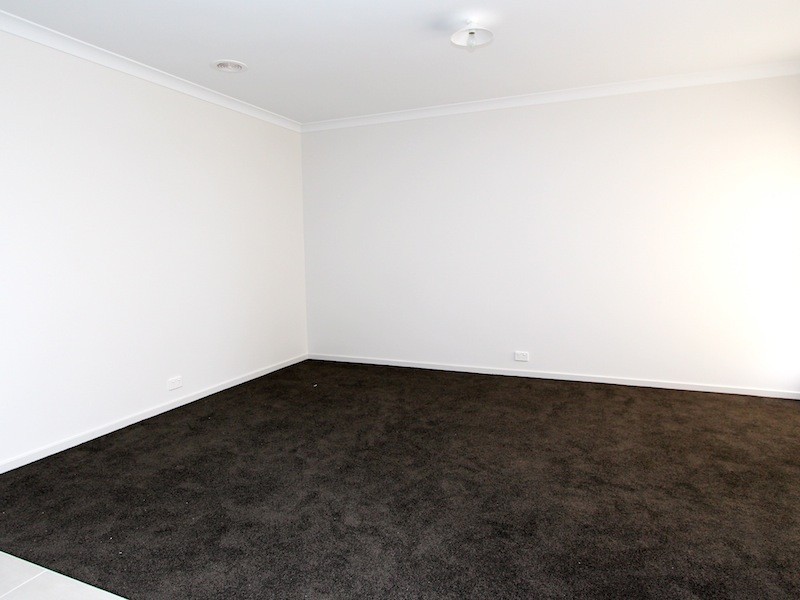 156 Blue Horizons Way, Pakenham VIC 3810
