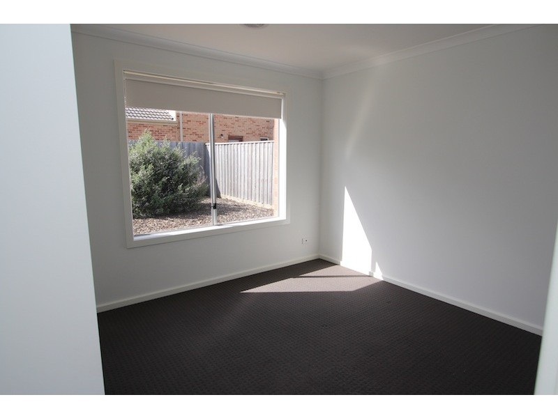 136 Webster Way, Pakenham VIC 3810