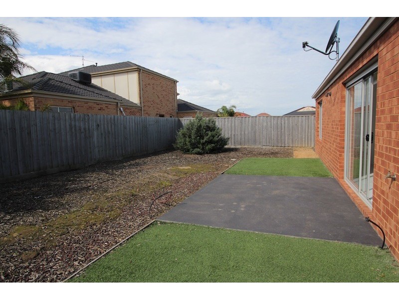 136 Webster Way, Pakenham VIC 3810