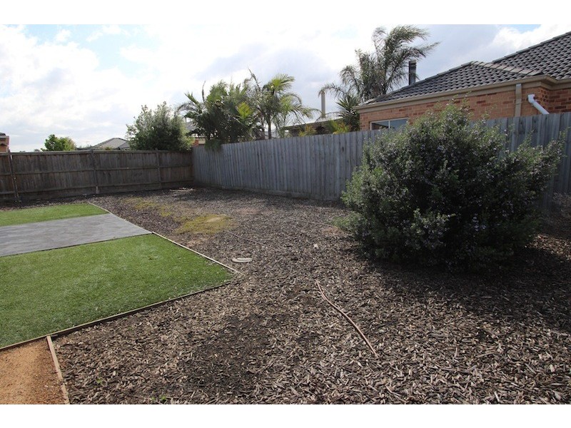 136 Webster Way, Pakenham VIC 3810