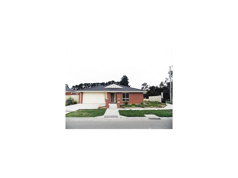 2 Pomegranate Way, Pakenham VIC 3810