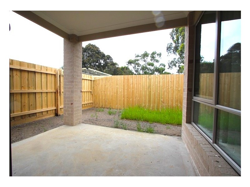 9/34-38 Sir Thomas Drive, Pakenham VIC 3810