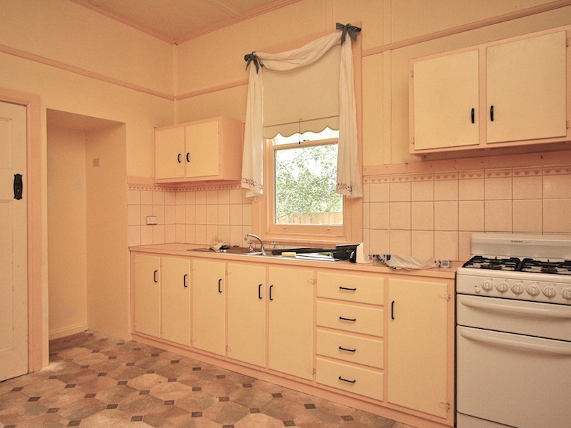 14 Rogers Street, Pakenham VIC 3810