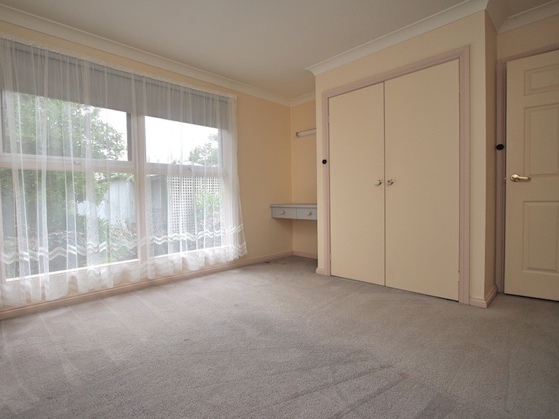 14 Rogers Street, Pakenham VIC 3810