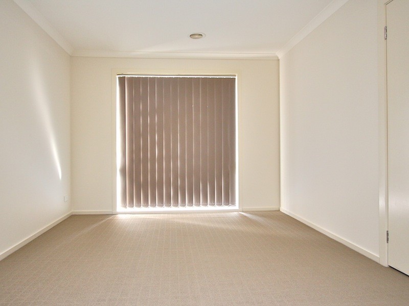 79 Bluehills Boulevard, Pakenham VIC 3810