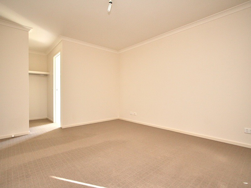 79 Bluehills Boulevard, Pakenham VIC 3810