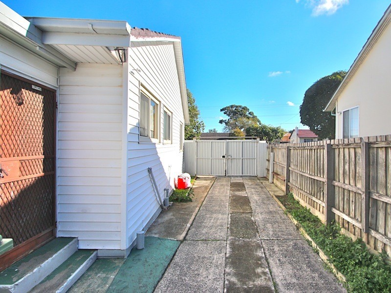 12 Tristania Street, Doveton VIC 3177