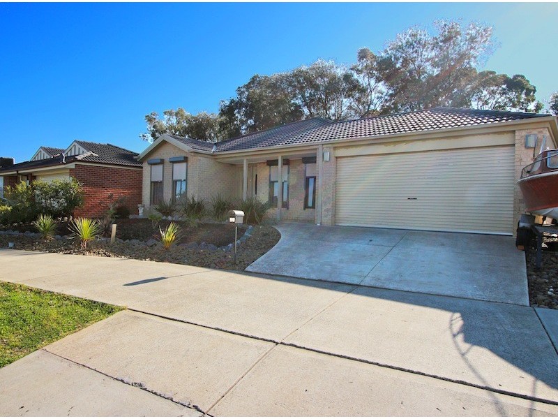 21 Superior Waters, Pakenham VIC 3810