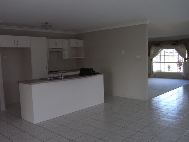 8 Garden Way, Tanilba Bay NSW 2319