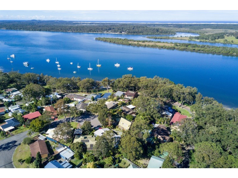 16 William Close, Lemon Tree Passage NSW 2319