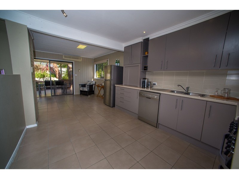 27 Upton Street, Soldiers Point NSW 2317