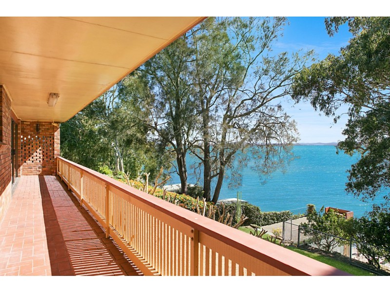 7 Caswell Crescent, Tanilba Bay NSW 2319