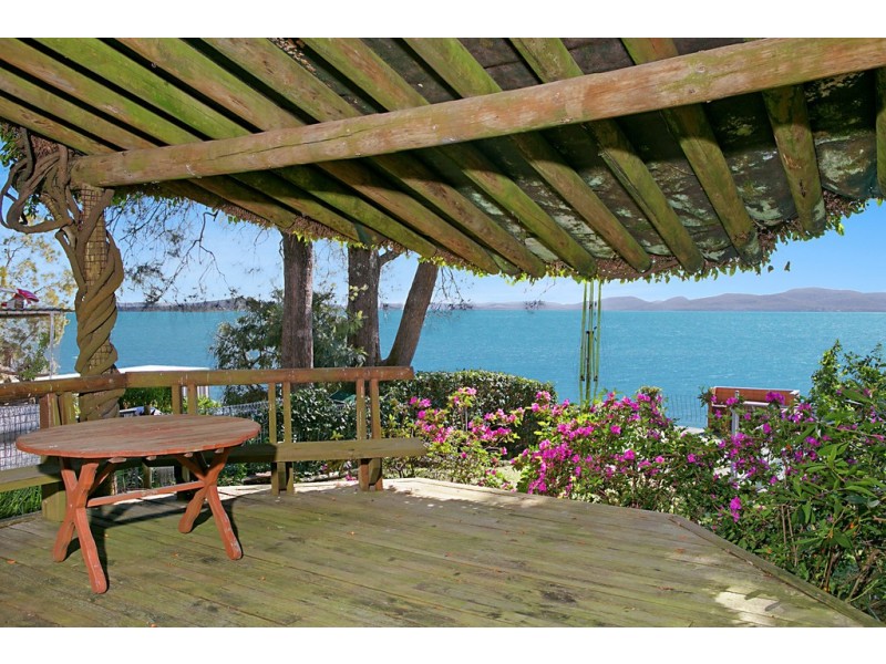 7 Caswell Crescent, Tanilba Bay NSW 2319