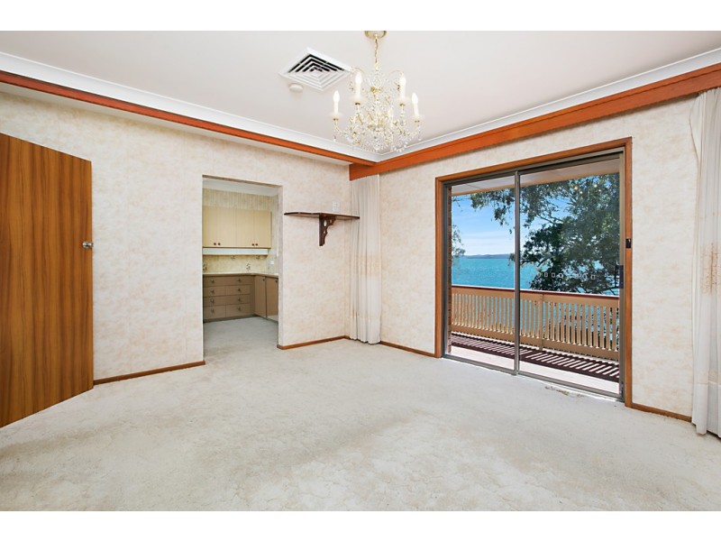 7 Caswell Crescent, Tanilba Bay NSW 2319