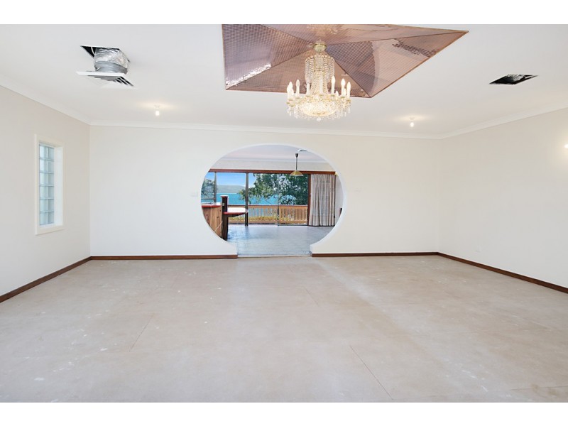 7 Caswell Crescent, Tanilba Bay NSW 2319