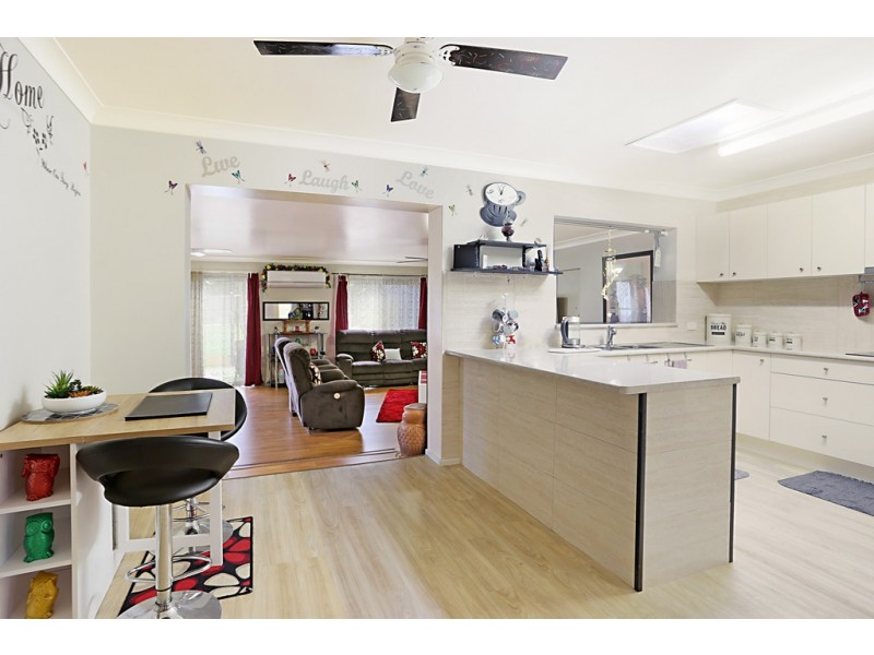 55 Wychewood Ave, Mallabula NSW 2319