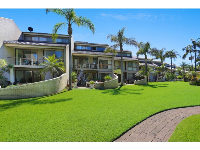 4/4 Cromarty Road, Soldiers Point NSW 2317