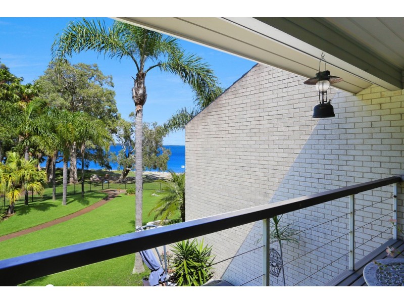 4/4 Cromarty Road, Soldiers Point NSW 2317