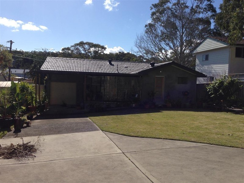 9 Mary Street, Soldiers Point NSW 2317