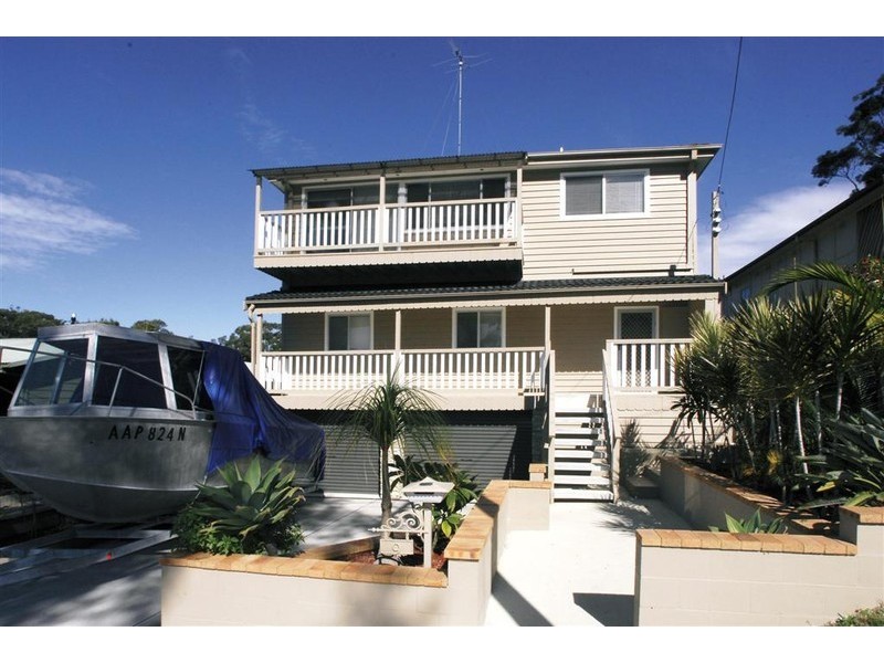 9 Montevideo Parade, Nelson Bay NSW 2315