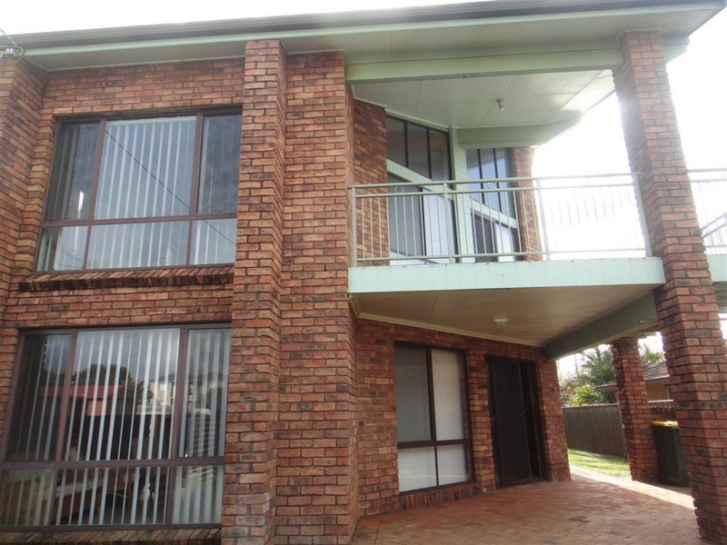 1/4 Fitzroy Street, Anna Bay NSW 2316