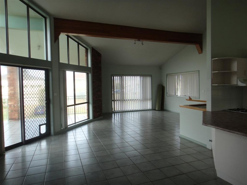 1/4 Fitzroy Street, Anna Bay NSW 2316