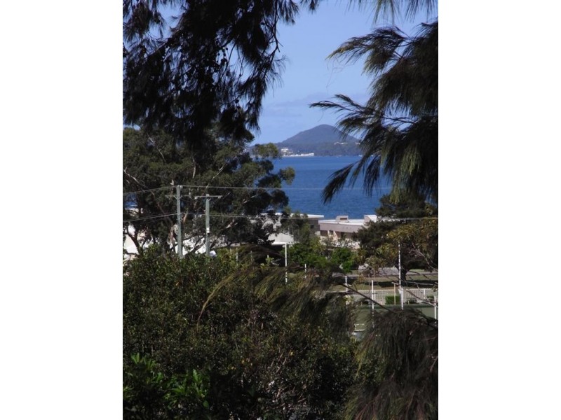 8 Grandview Close, Soldiers Point NSW 2317