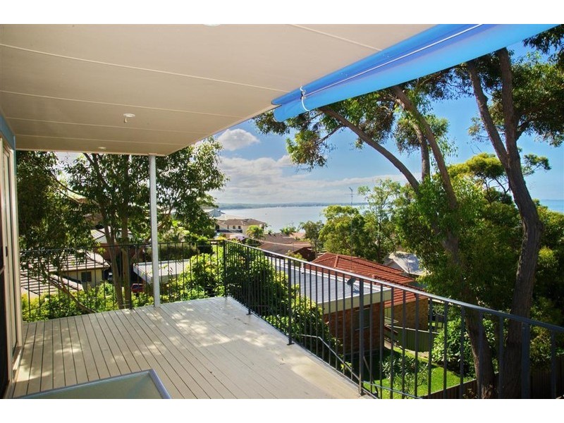 1/18 Vista Avenue, Soldiers Point NSW 2317