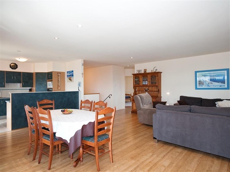 1/18 Vista Avenue, Soldiers Point NSW 2317