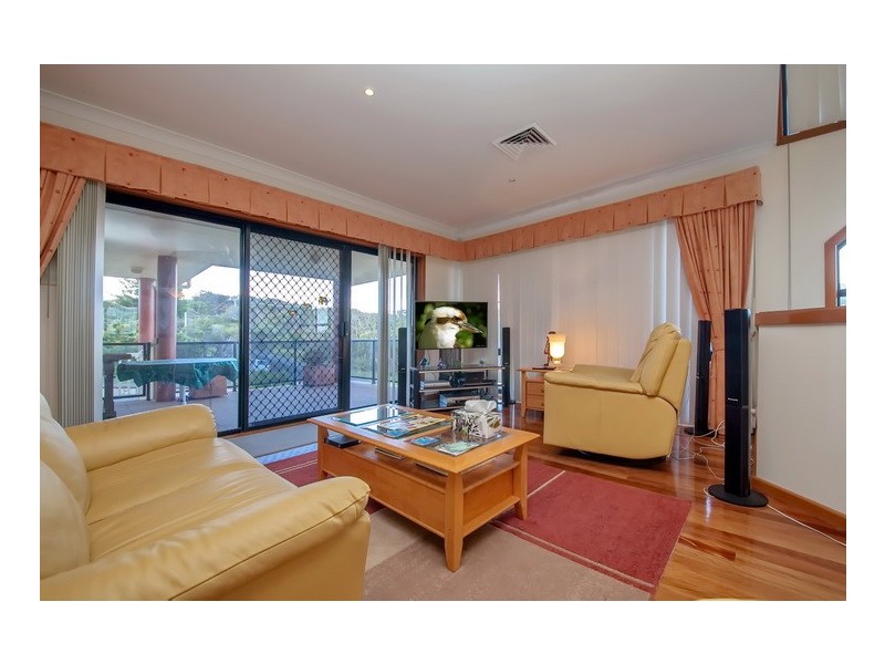 2 Pacific Street, Fishermans Bay NSW 2316