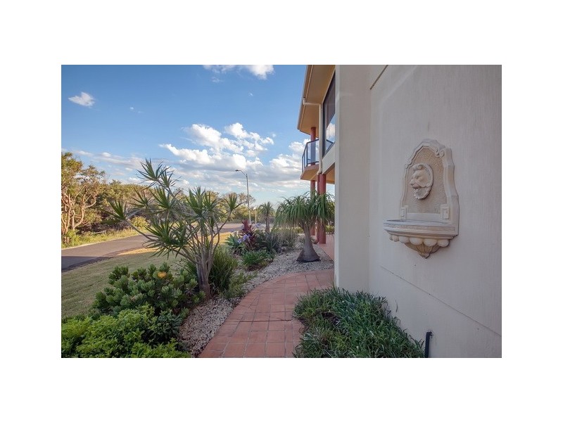 2 Pacific Street, Fishermans Bay NSW 2316