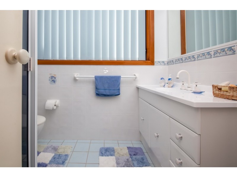 2 Pacific Street, Fishermans Bay NSW 2316