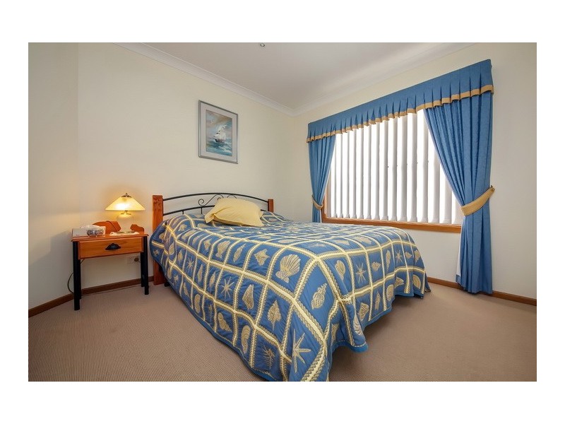 2 Pacific Street, Fishermans Bay NSW 2316