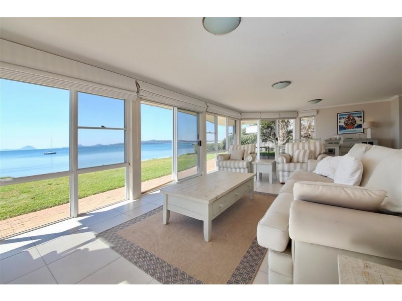 1/131 Soldiers Point Road, Soldiers Point NSW 2317