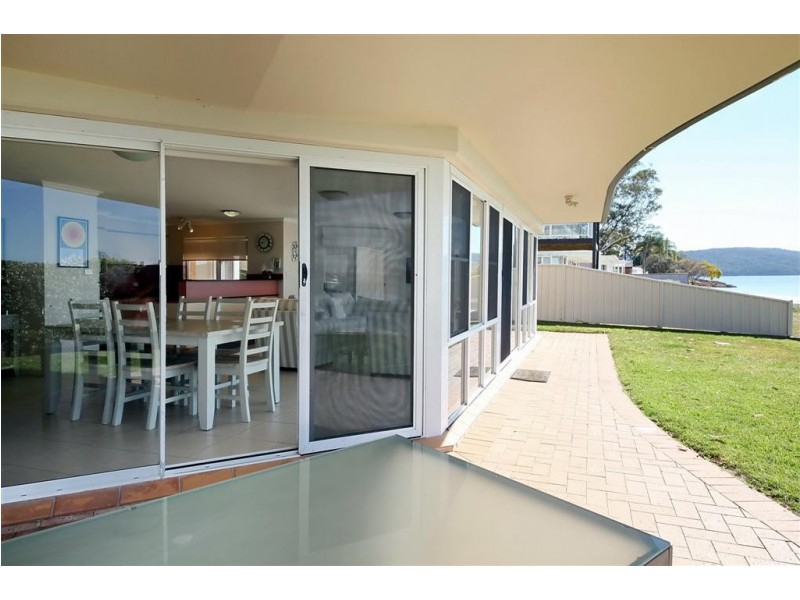 1/131 Soldiers Point Road, Soldiers Point NSW 2317