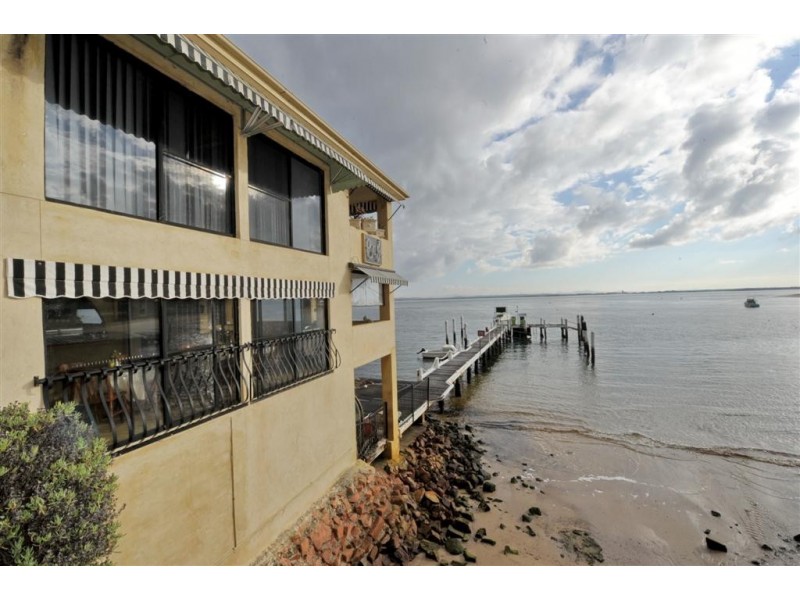 4 Victoria Parade, Nelson Bay NSW 2315