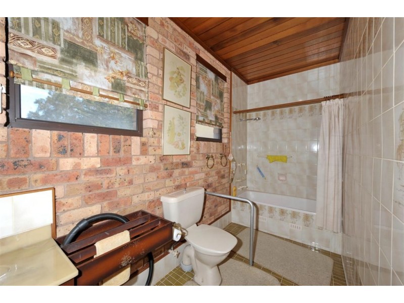 101 Cook Parade, Lemon Tree Passage NSW 2319