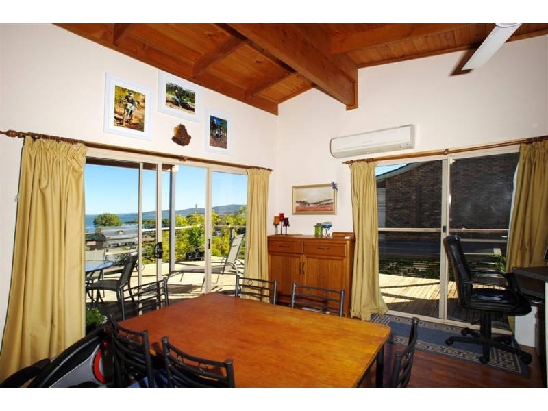 8 Lyndel Close, Soldiers Point NSW 2317