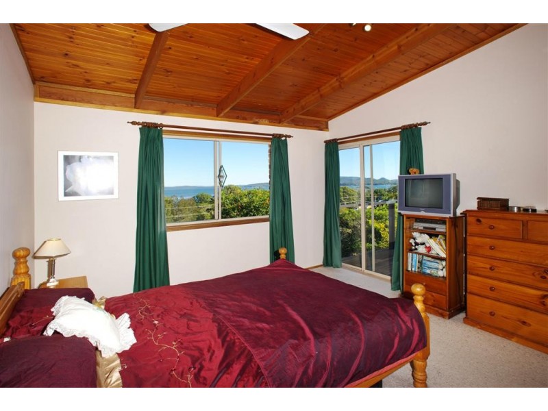 8 Lyndel Close, Soldiers Point NSW 2317