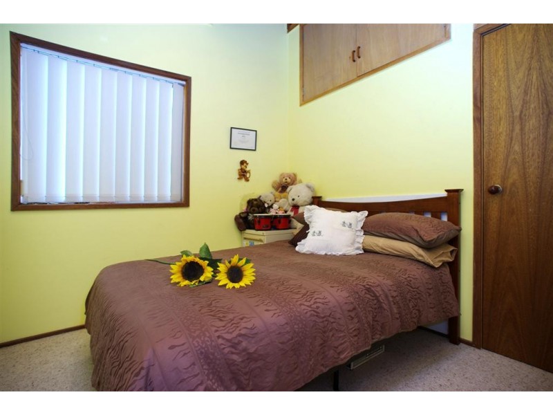 8 Lyndel Close, Soldiers Point NSW 2317