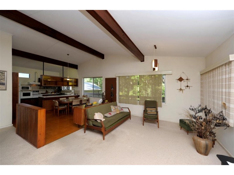 27 Kent Gardens, Soldiers Point NSW 2317