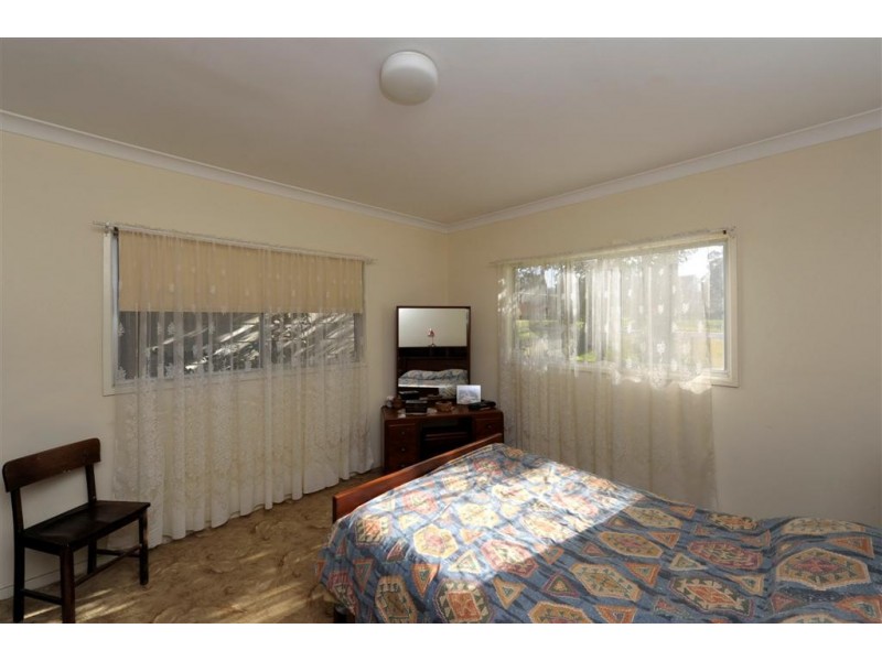 27 Kent Gardens, Soldiers Point NSW 2317