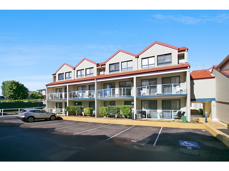 14/1 Trafalgar Street, Nelson Bay NSW 2315